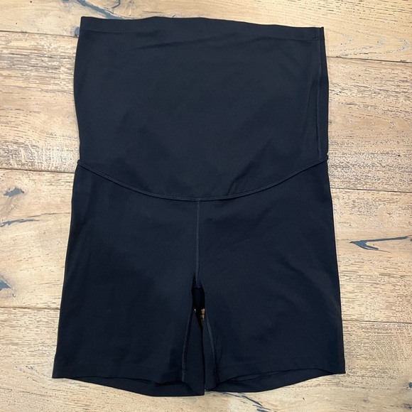 CRZ YOGA Pants - CRZ YOGA Womens Butterluxe Maternity Yoga Shorts 6" - bike Black Medium